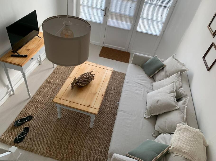 Gite La Petite Maison Guîtres Eksteriør billede